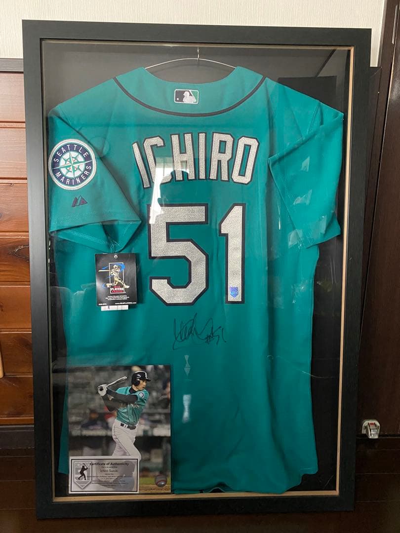 値下げイチロー 直筆サイン入りユニフォーム 51オーセンティックジャージ