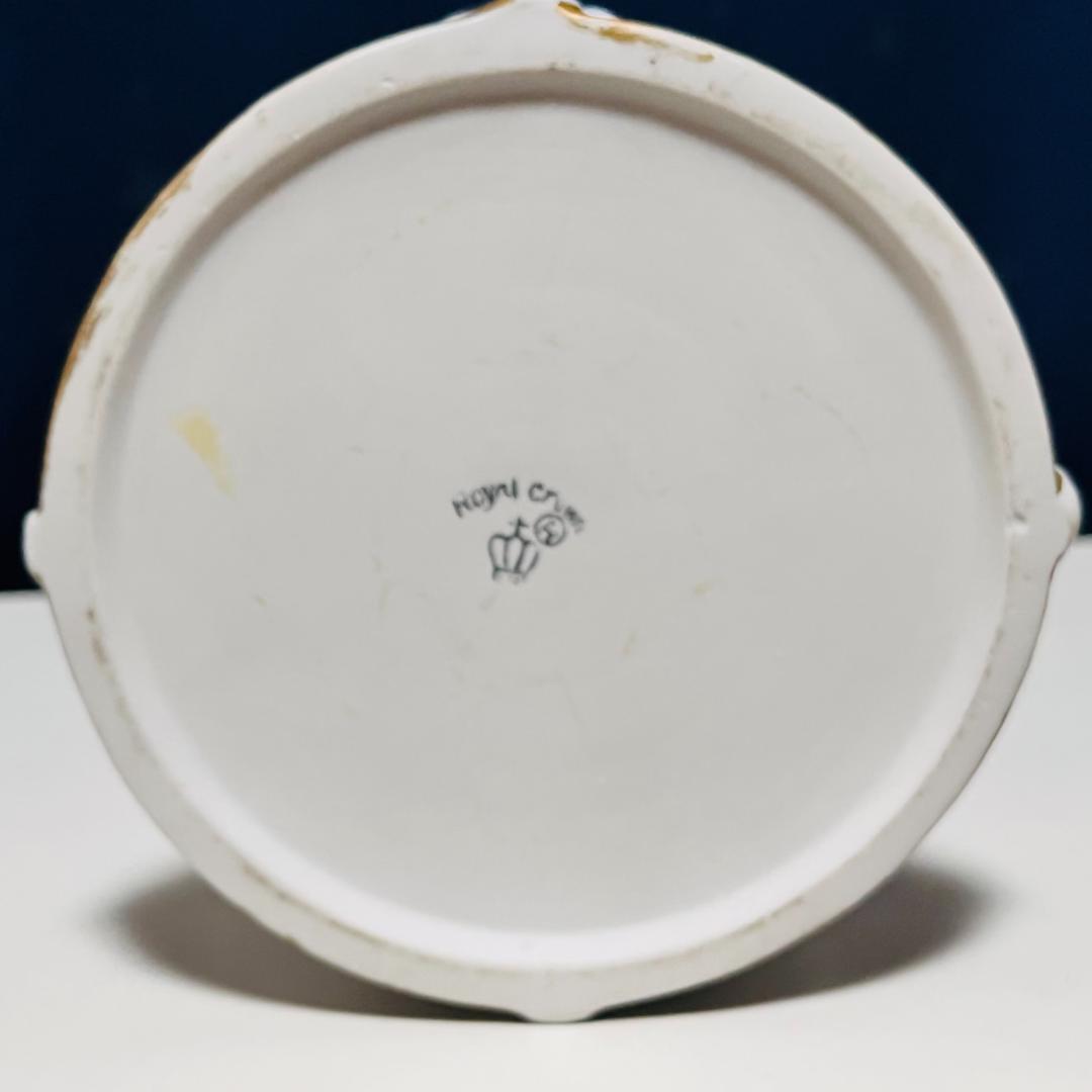  Crown 陶磁器 英国アンティーク・西洋磁器 母と子供 置物