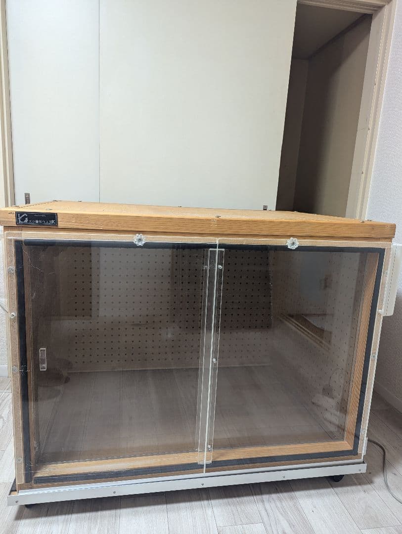 犬小屋製作工房K 防音犬小屋 遮音 キャスターロスナイ付き