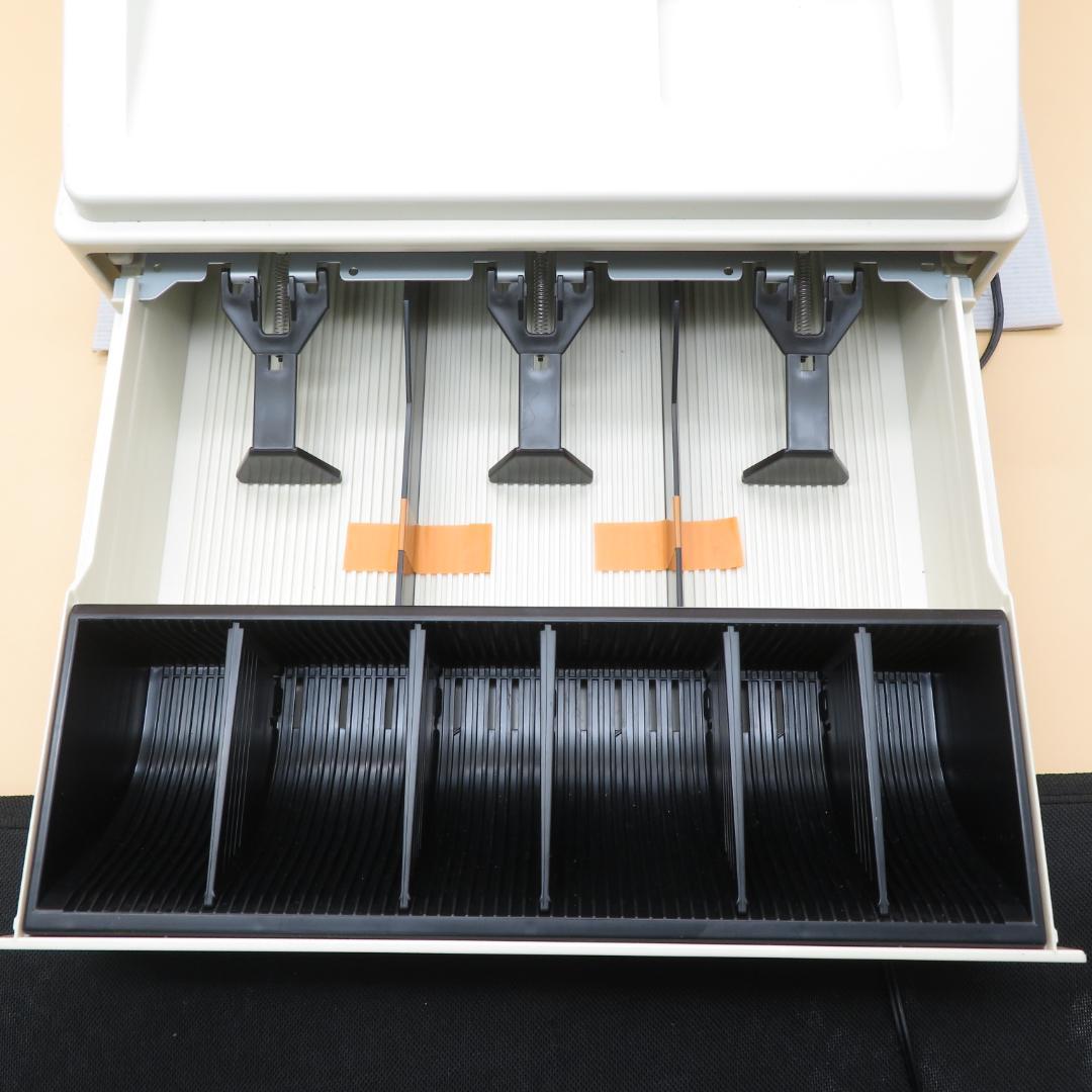 SHARP XE-A147 レジスター ホワイト　ロール紙4個付き