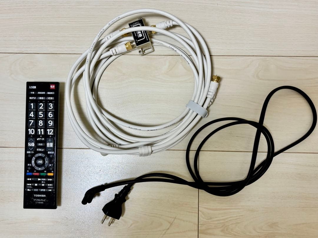 【美品】東芝 REGZA 32V型液晶テレビ 32S22 ※GWまで