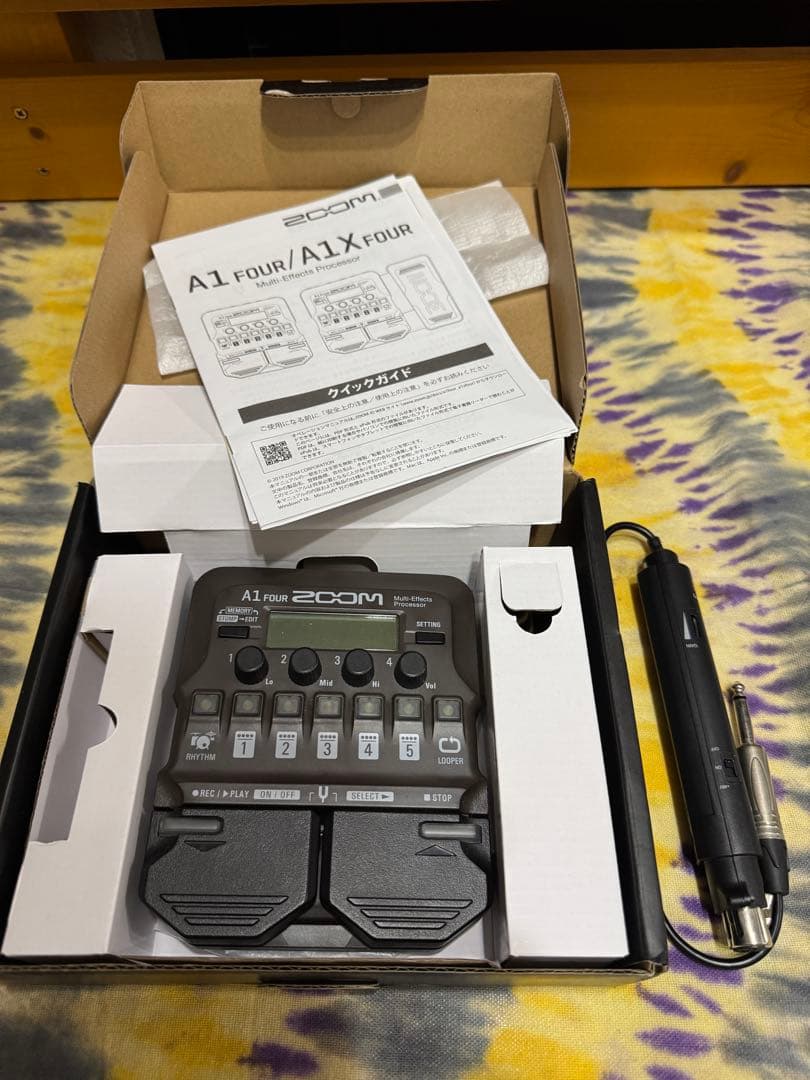 ZOOM A1 FOUR ギターエフェクター
