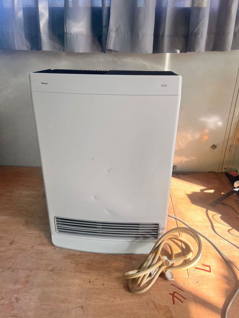 リンナイ RC-B5801ACP ガスファンヒーター 通電確認のみ