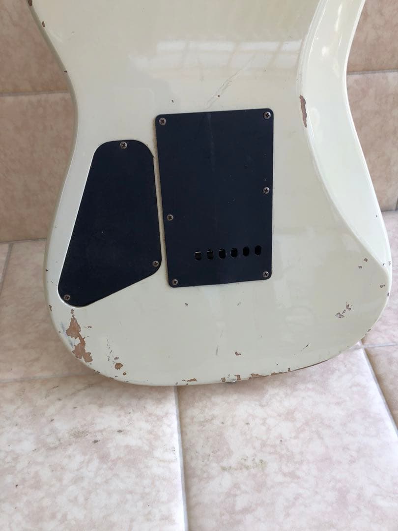 FERNANDES ストラトキャスター日本製 ホワイト 白(G69)