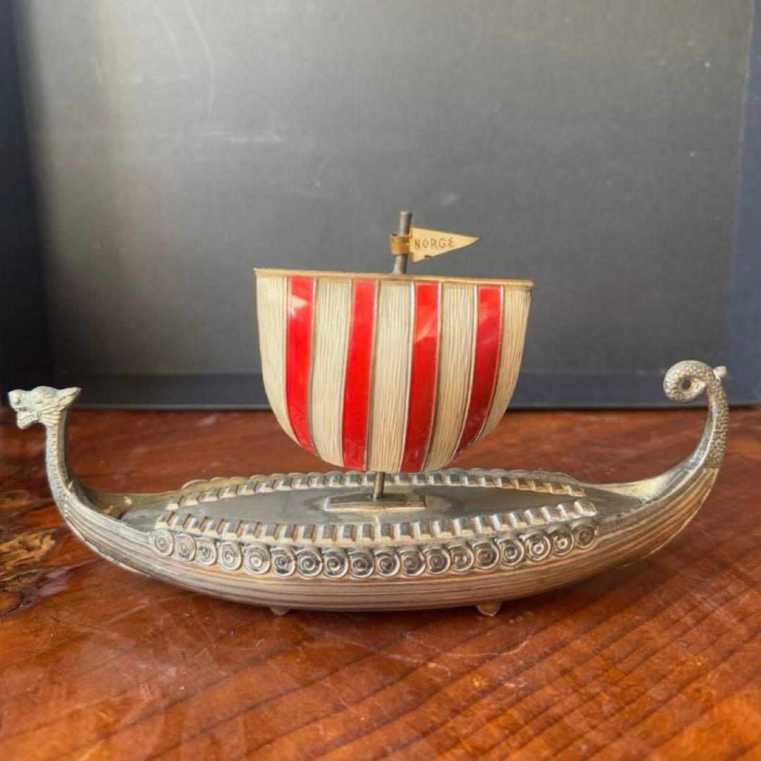 【アンティーク】ノルウェー・バイキング船 金属製の小物入れ