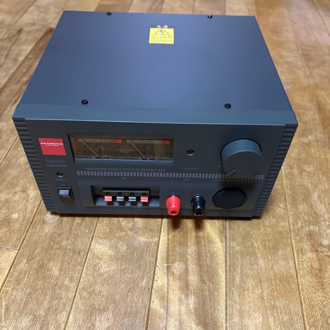 30Aトランス型安定化電源　GSV3000