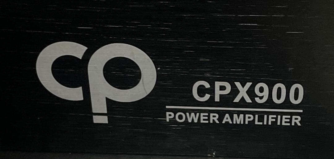 ②CPX900 パワーアンプ