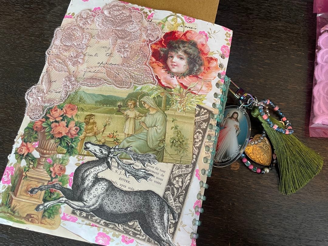 A)聖なるおすそ分けファイル　コラージュ素材　レース