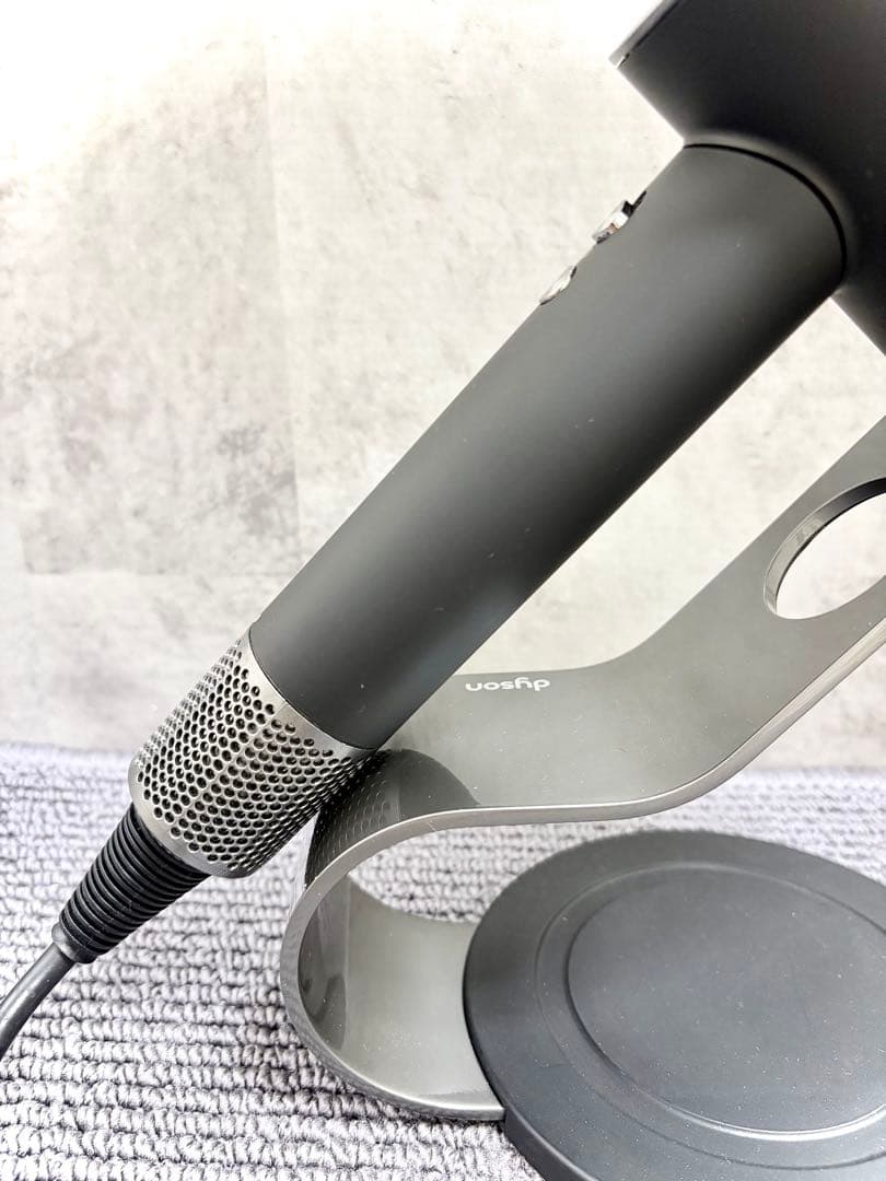 ダイソン dyson ドライヤー HD03