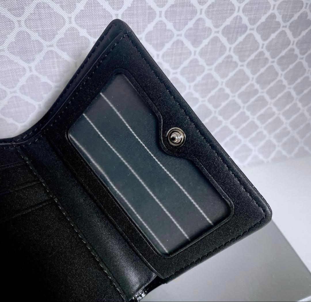 【新作☆内側に素敵な柄】新品 ヴィヴィアン・ウエストウッド 三折り財布 黒