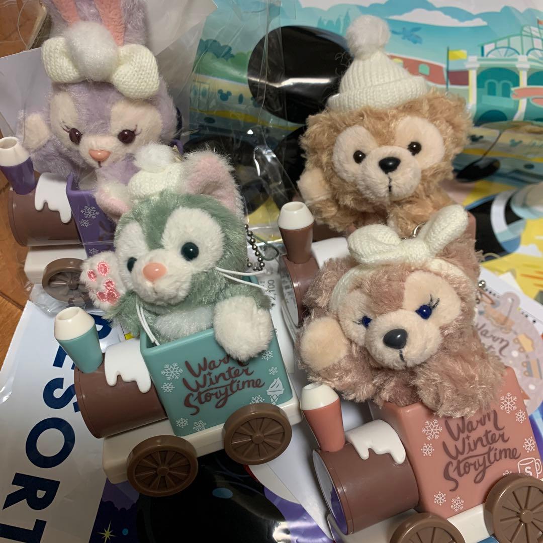 ディズニー　ダッフィー  ステラルー　汽車　ぬいぐるみキーチェーン