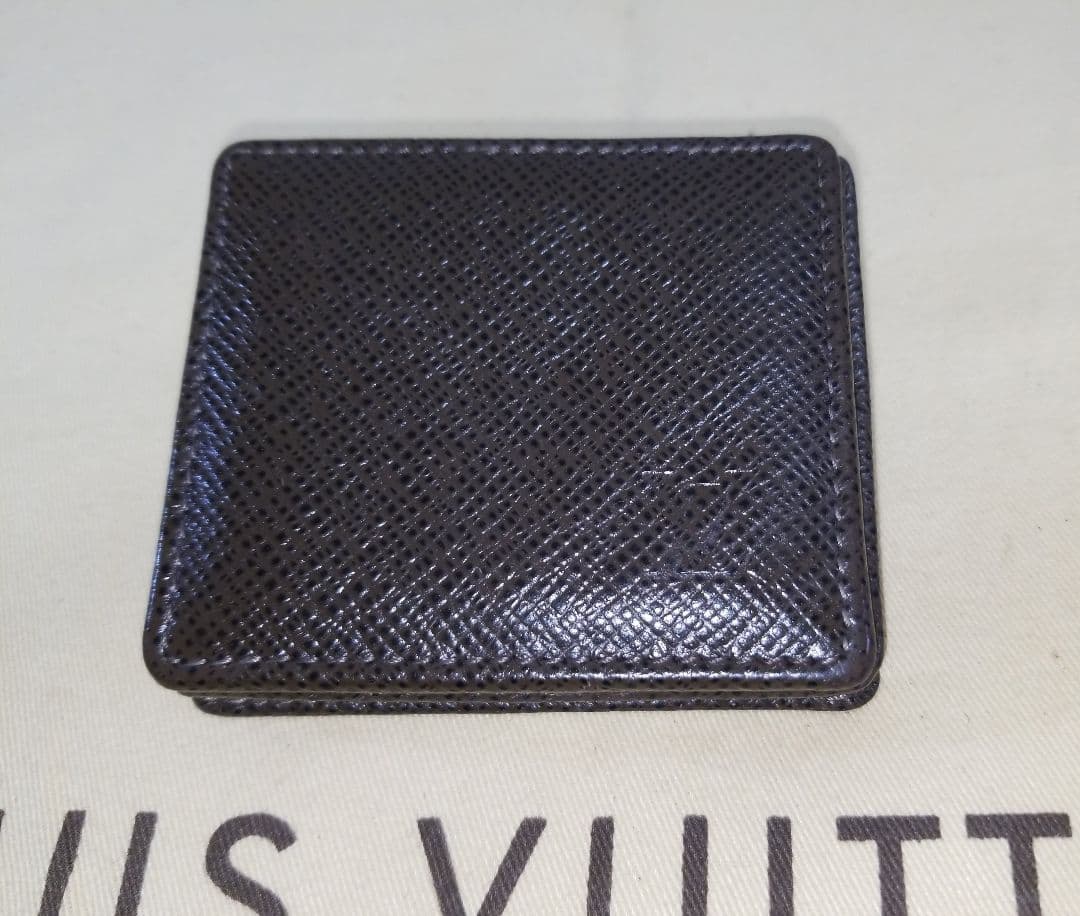 【美品】ルイヴィトン タイガ ポルトモネボワット ケース