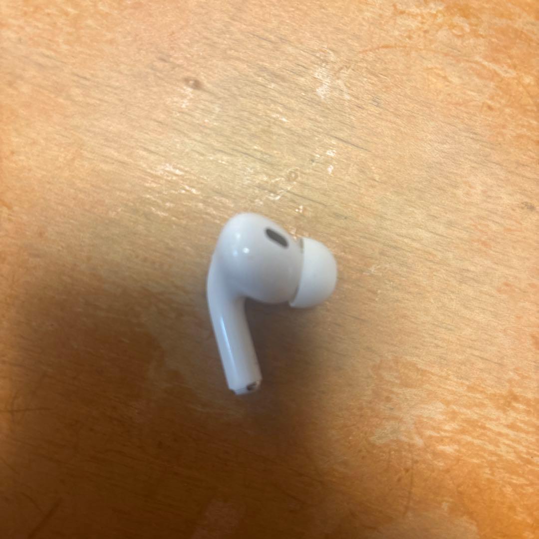 AirPods本体 ホワイト 左耳、充電ケース