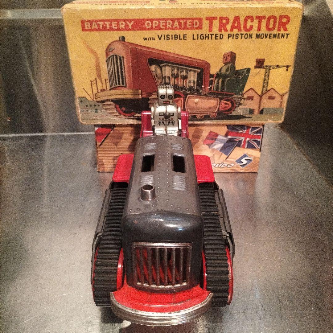 バッテリーオペレートトラクター　ブリキロボット