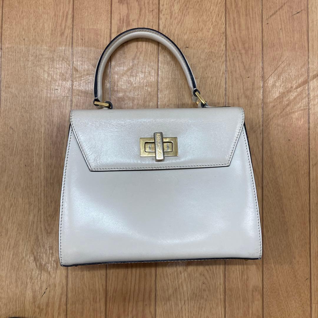 V*e様 希少価値あり！CELINE ホワイト ハンドバッグ