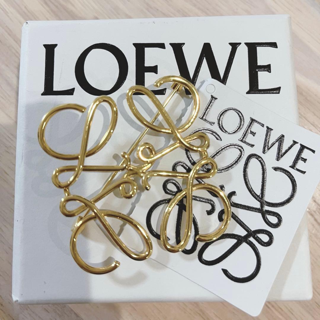 LOEWE ロエベ アナグラム ブローチ ゴールド 美品