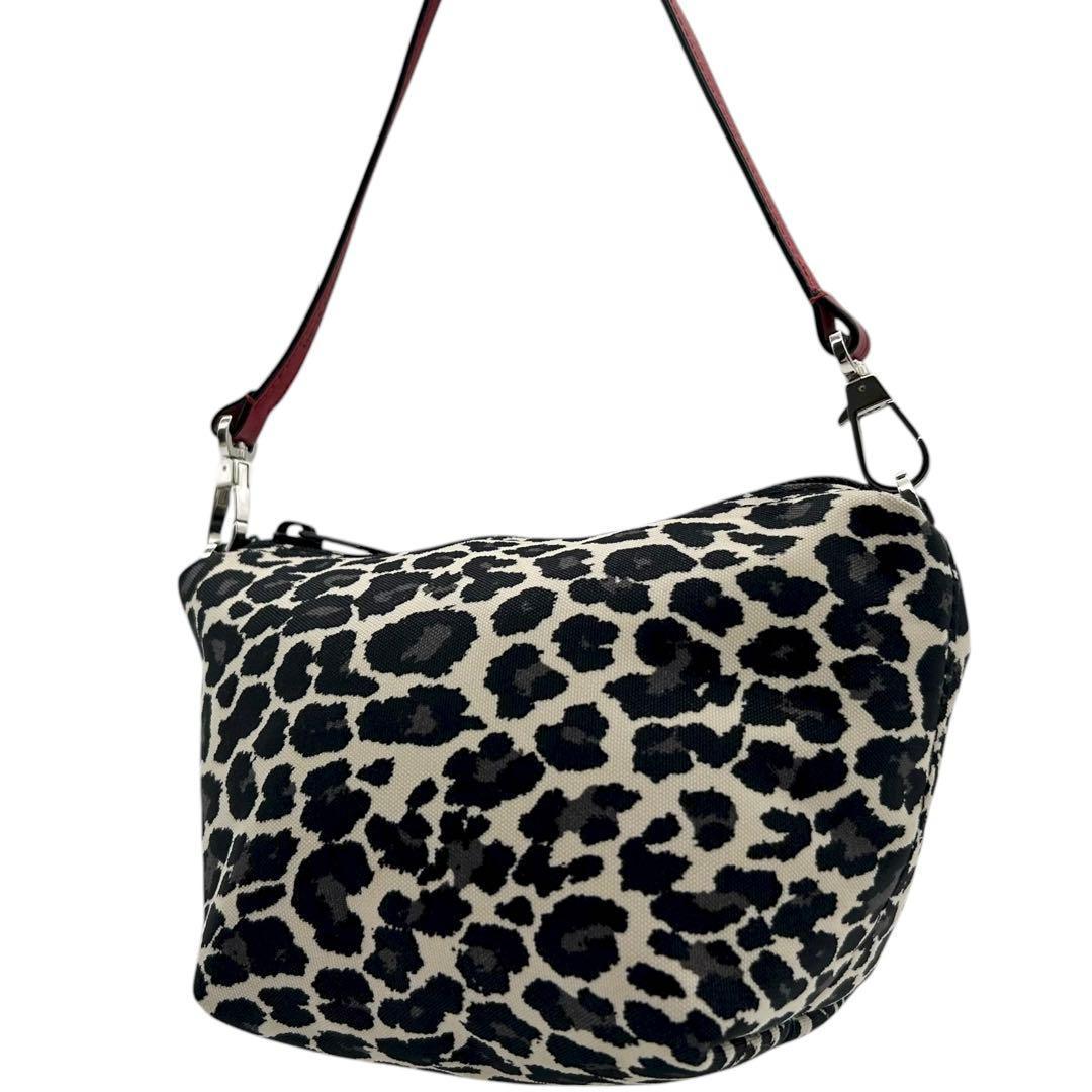 エルベシャプリエ　パンサー　ポーチ　バッグ　ストラップ　8797F　1661L