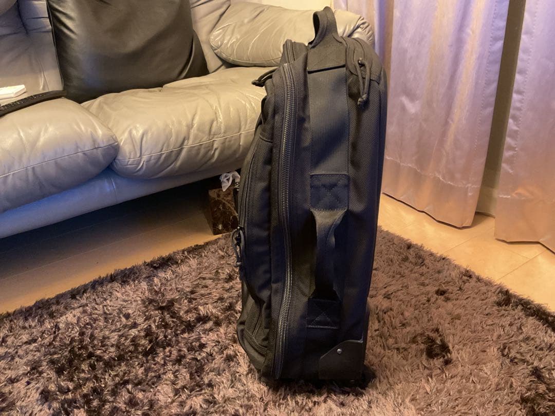 美品　廃盤　ブリーフィング　BRIEFING　CLOUD T4 キャリーケース