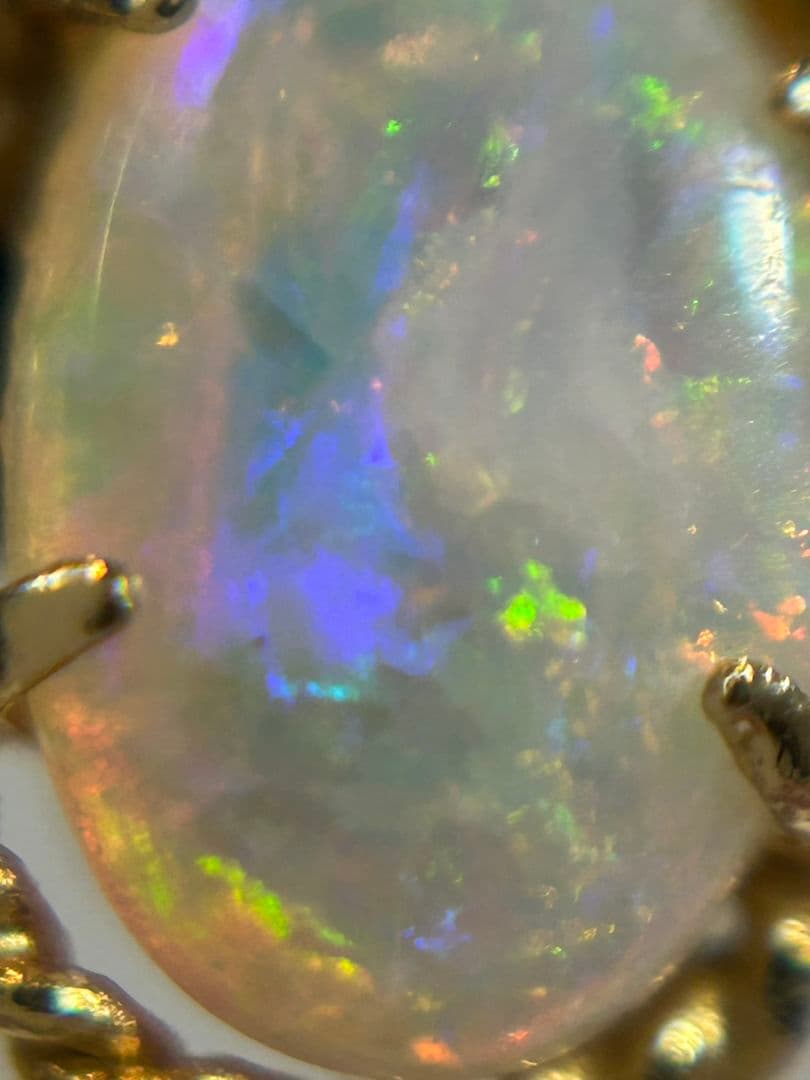 K18　ピアス　金装飾枠　天然オパール　　 レアデザイン　年代物