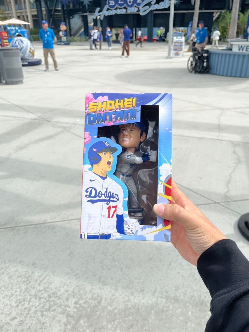 大谷翔平　ボブルヘッド　グレー　ビジターユニフォーム　5/16配布1700個限定