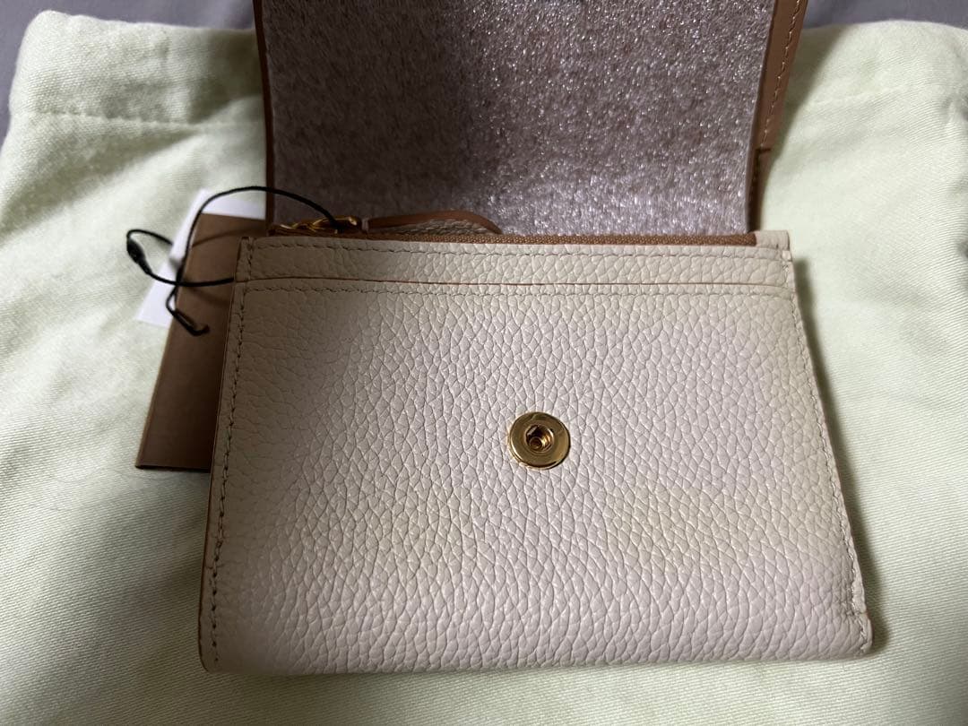 バーバリー　TBウォレット 二つ折り財布