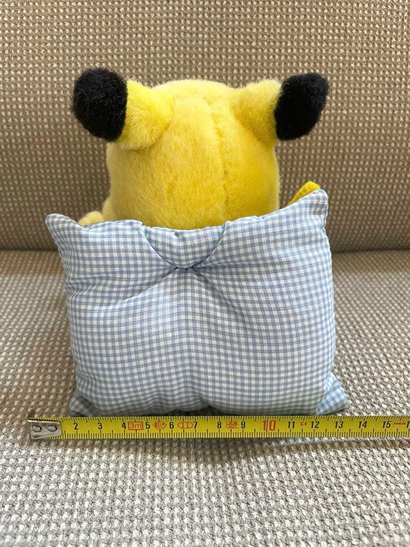 【希少】TOMY初期ピカチュウ ぬいぐるみ クッション付き　おやすみピカチュウ