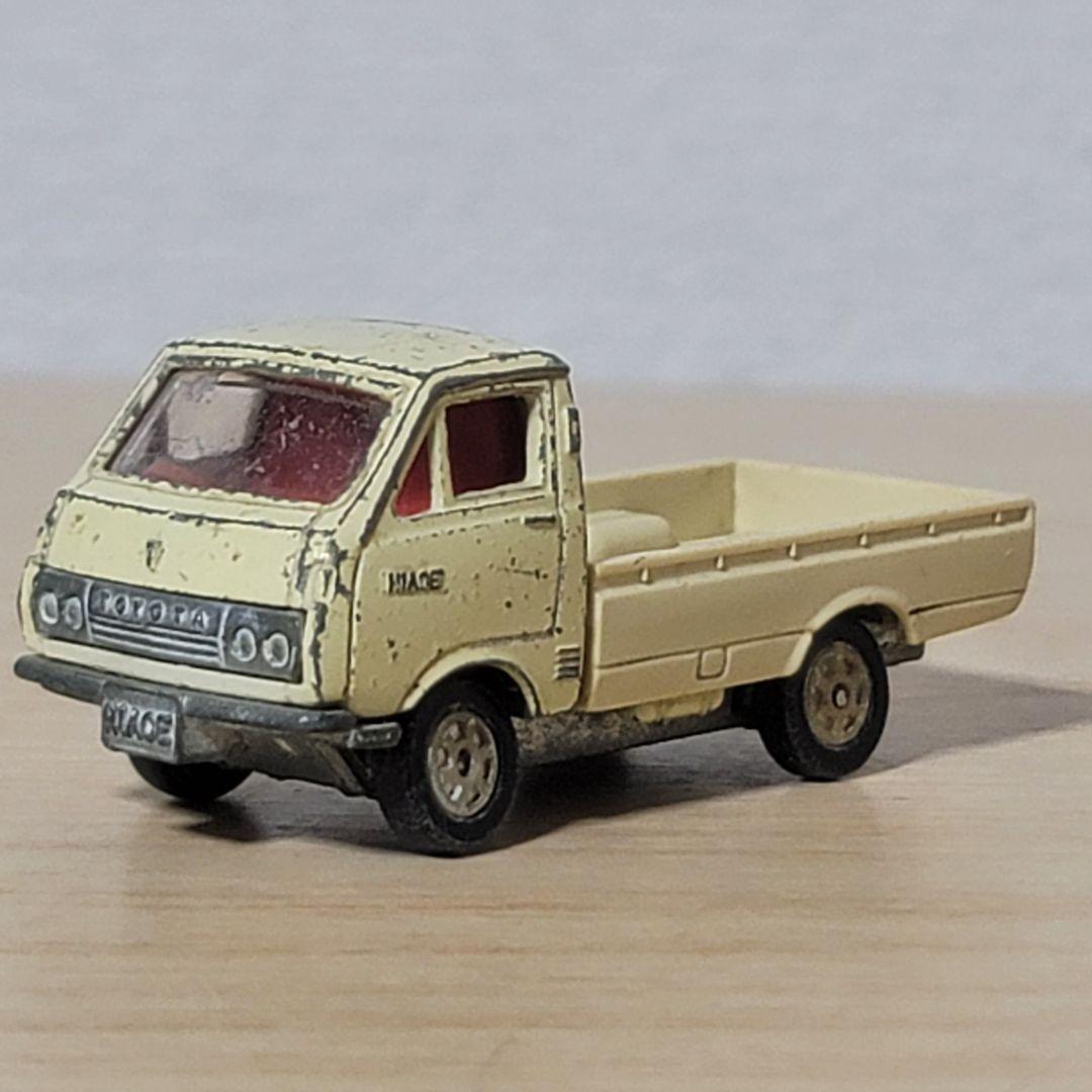 黒箱トミカ トヨタ ハイエース トラック 1Eホイール 日本製 ジャンク品