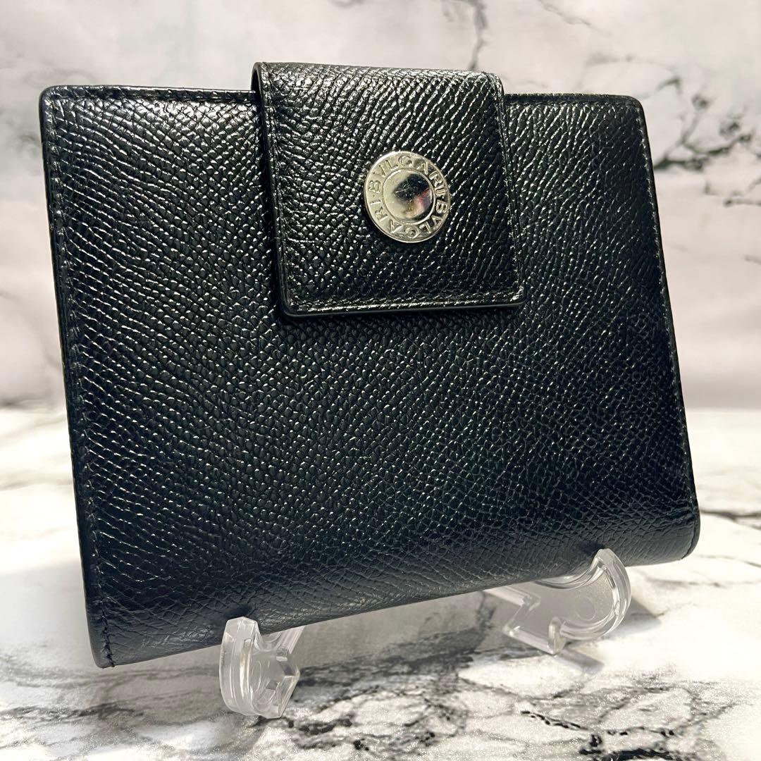 美品❗️ブルガリ　Wホック　二つ折り財布　レザー　コンパクト　ロゴ