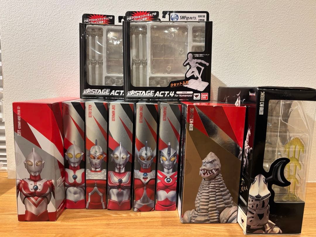 ウルトラアクト（ULTRA-ACT）　6兄弟&怪獣セット