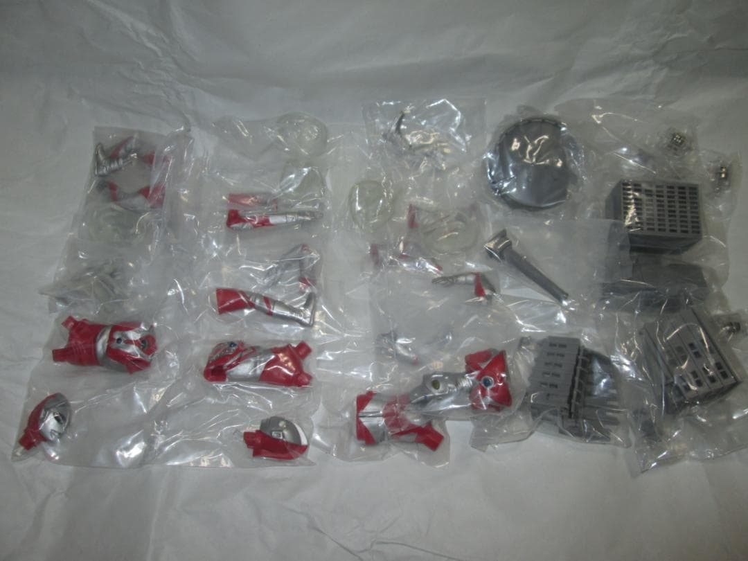 新品未開封　アルティメットルミナス　キングジョー ウルトラ6兄弟 ティガ　セット