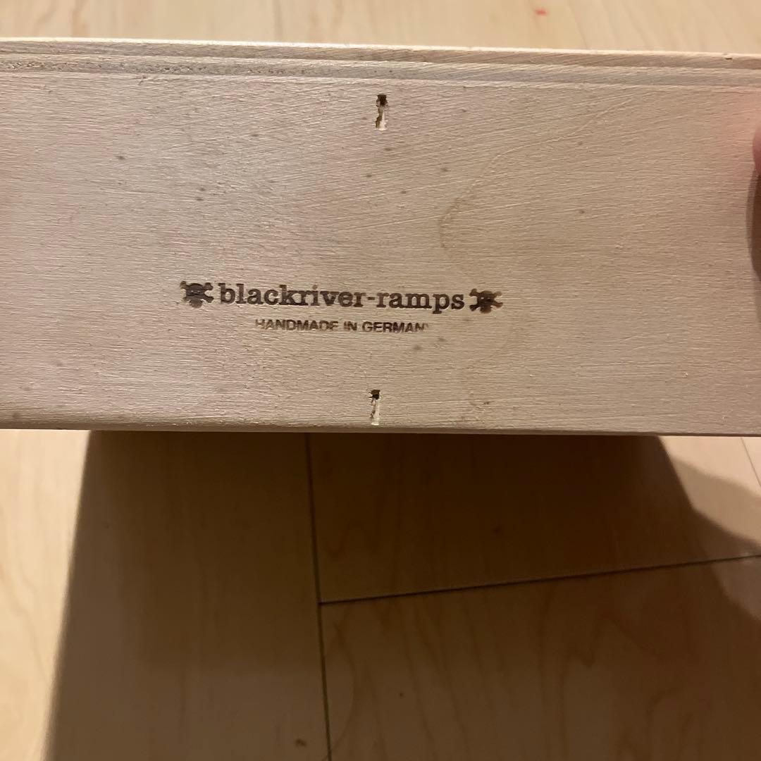 ブラックリバー　black 指スケ　クォーターロウ　R