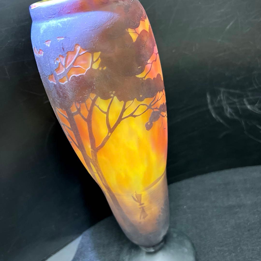 19世紀　ドーム・ナンシー　在銘　異色ガラス溶込酸化腐食彫花入　高さ約35.5㎝