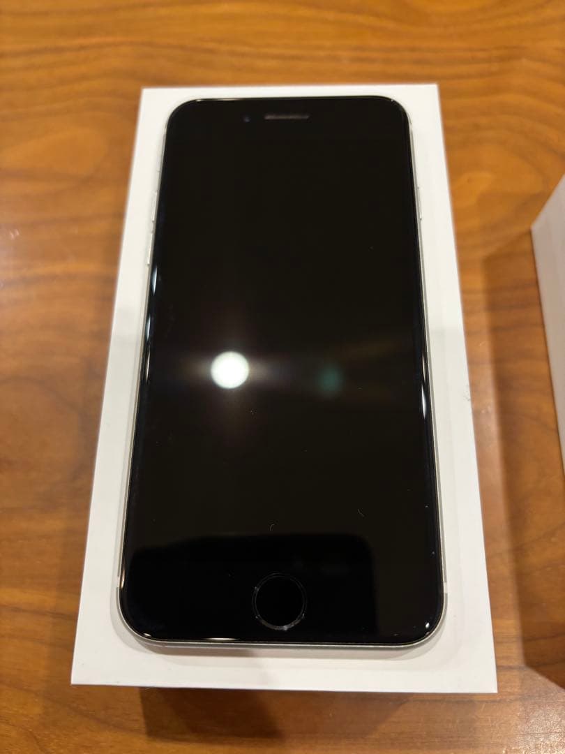 iPhone SE (第2世代) (white) 64GB SIMフリー