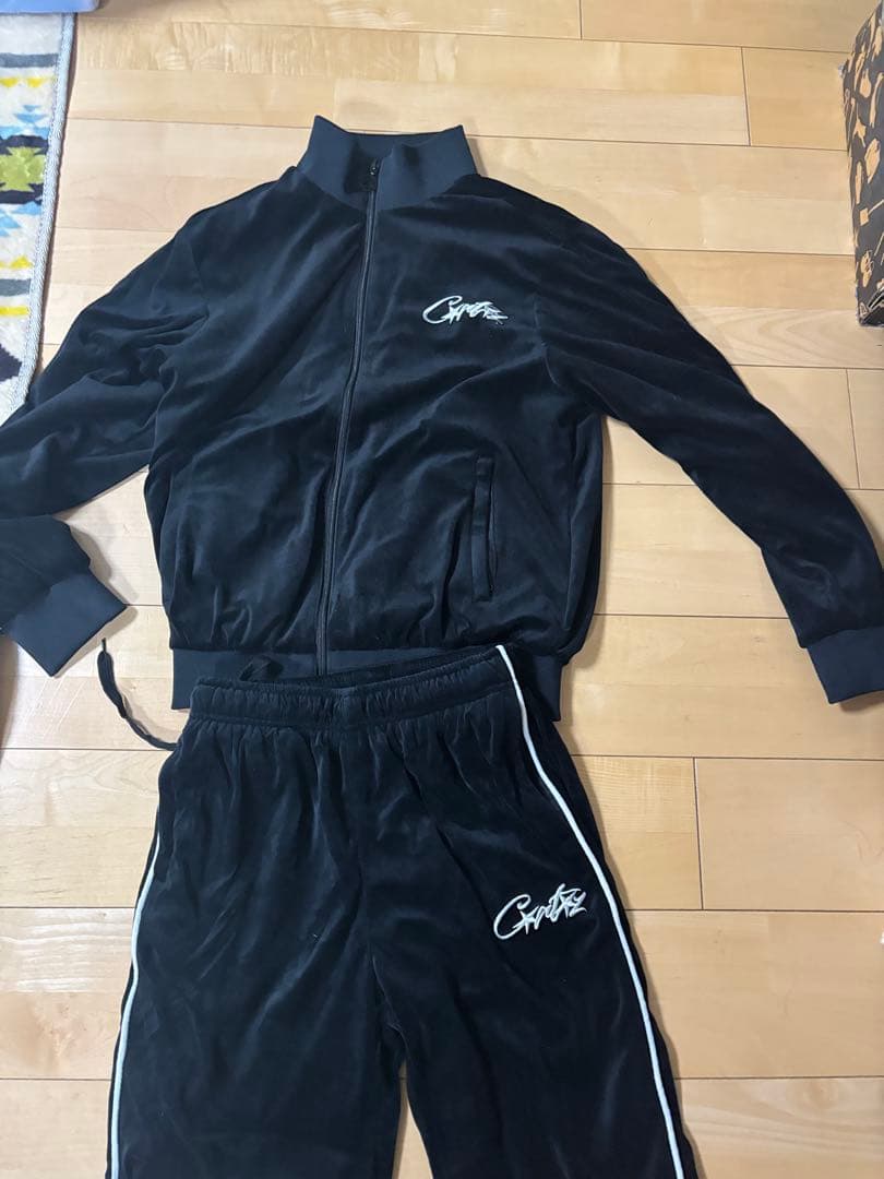 【ぴろさん専用】Corteiz ベロアセットアップ ブラック コーテイズ