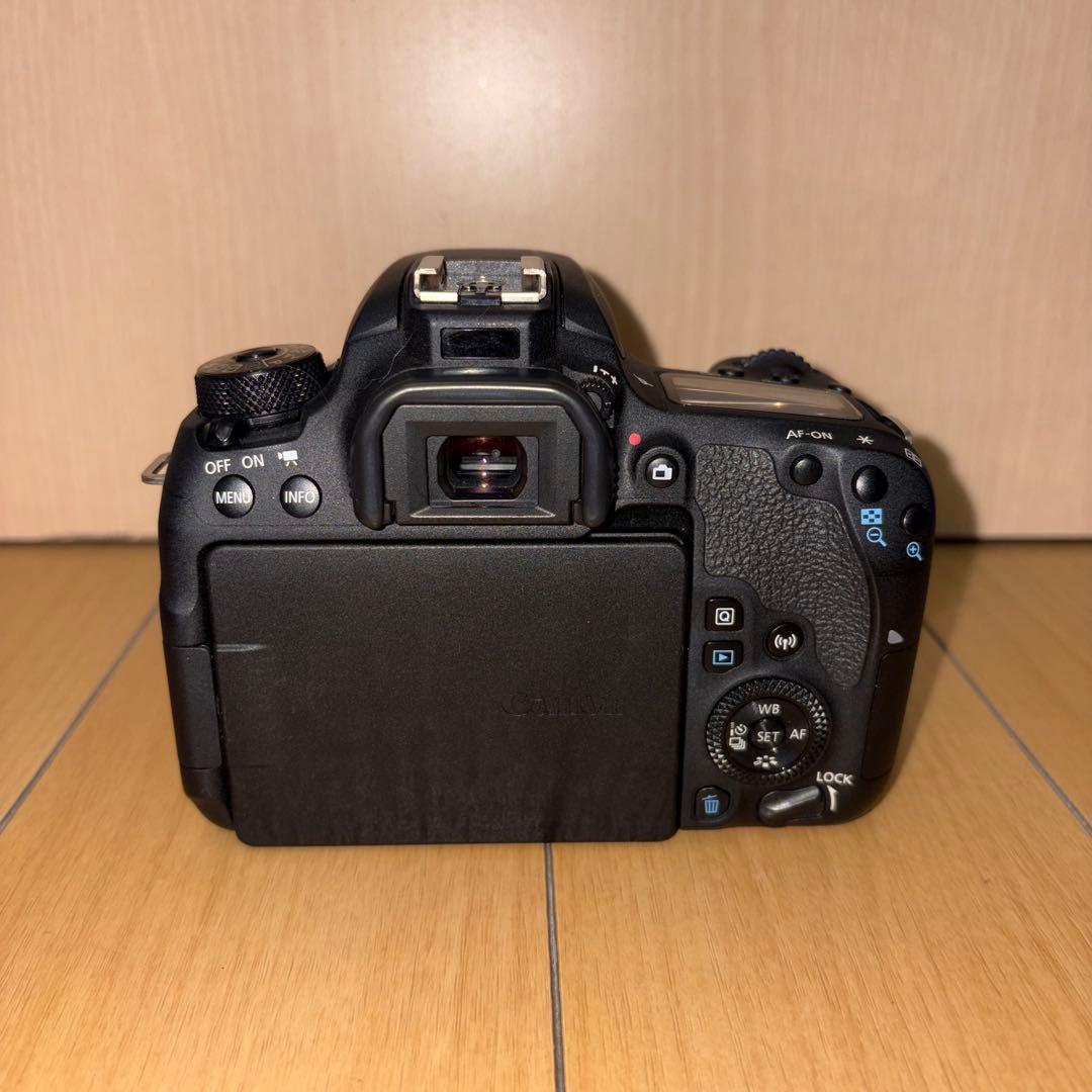 Canon EOS 9000D レンズ2本付き