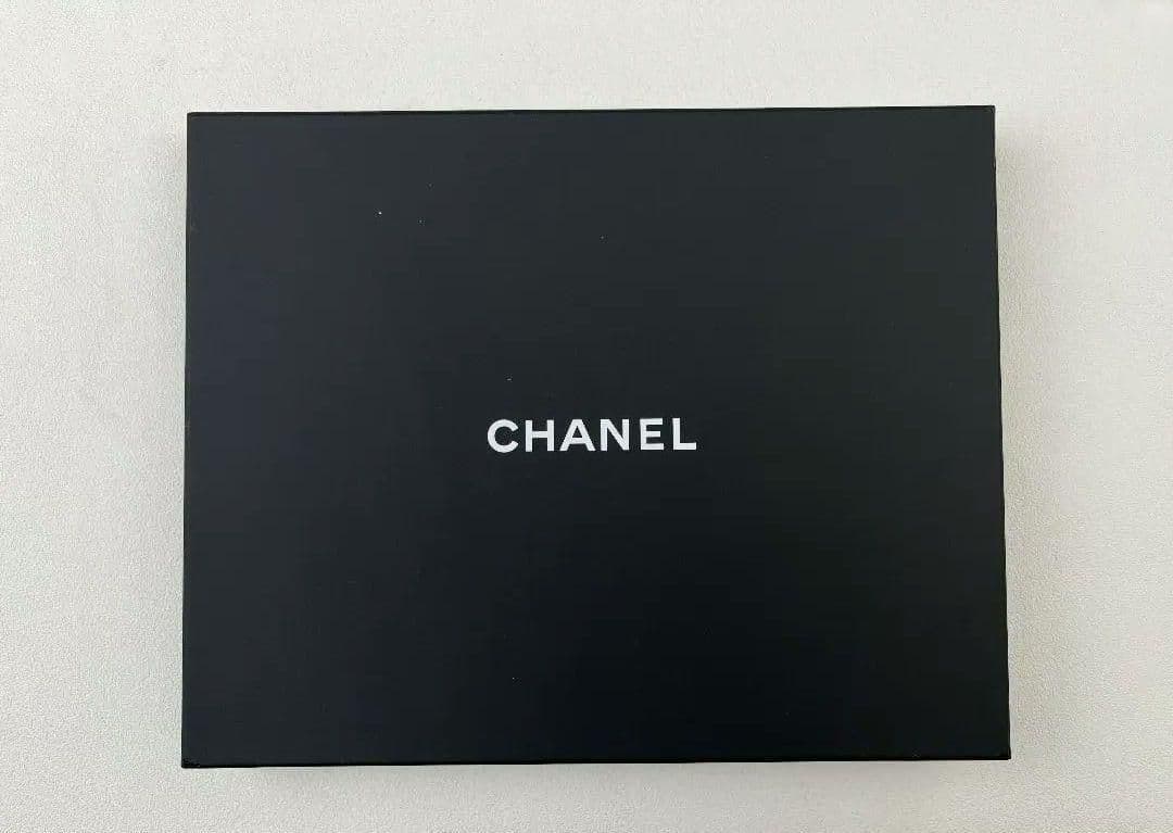 CHANEL ブラック ギフトボックス