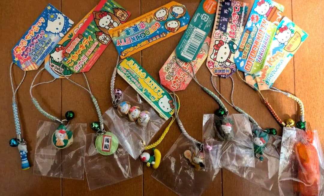 ご当地キティ根付 まとめ売り ハローキティ