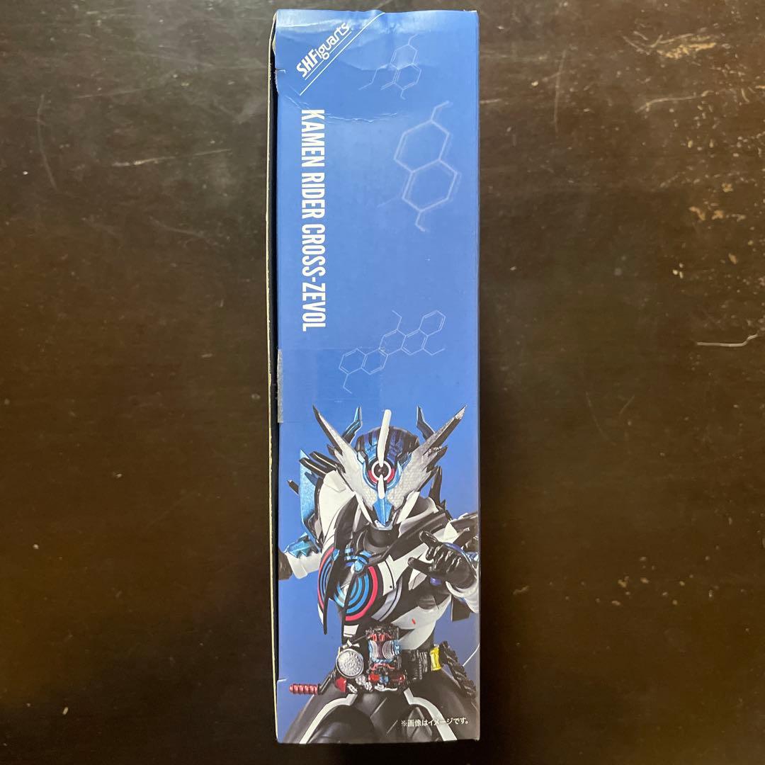 S.H.Figuarts仮面ライダークローズエボル