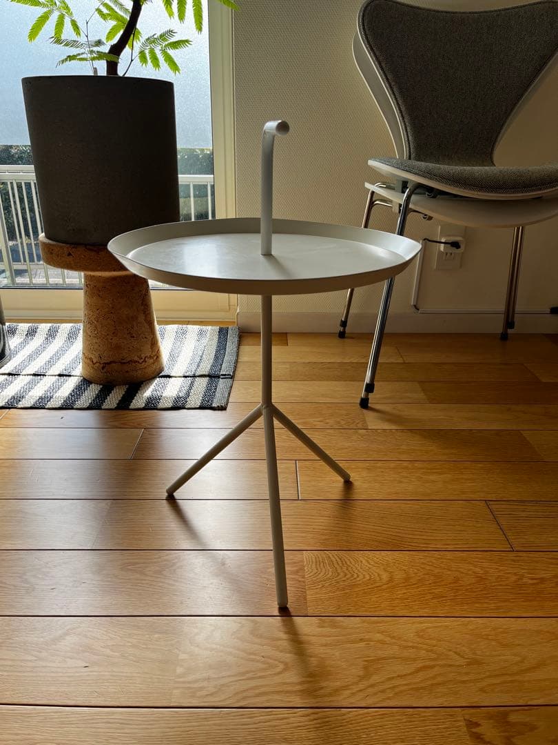 HAY DLMサイドテーブル　白