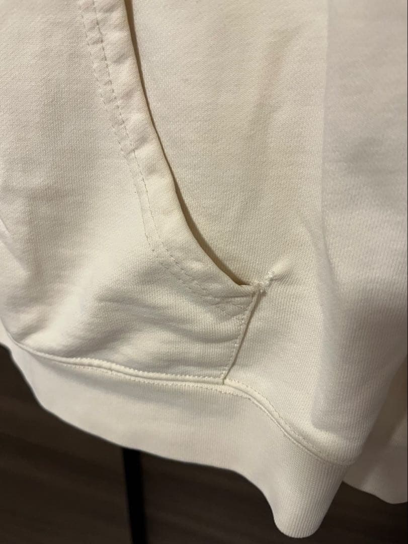 お*。様 BALENCIAGA フード付きパーカー クリーム　ブルー文字の激レア