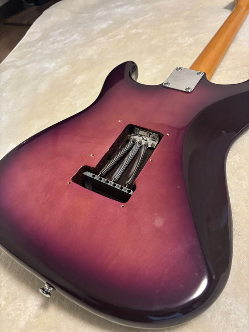 【売り切りたいため値下げ歓迎】juno ストラト エレキギター