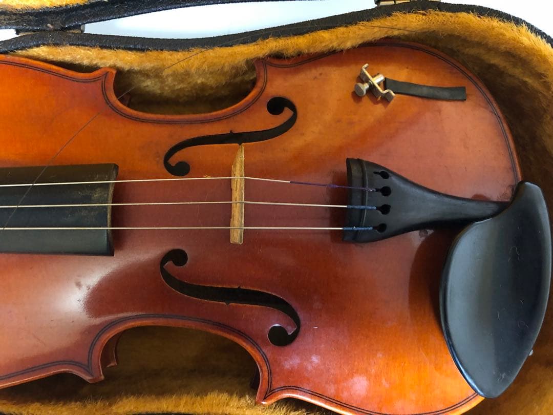 魅力的なSUZUKIバイオリン4点セット