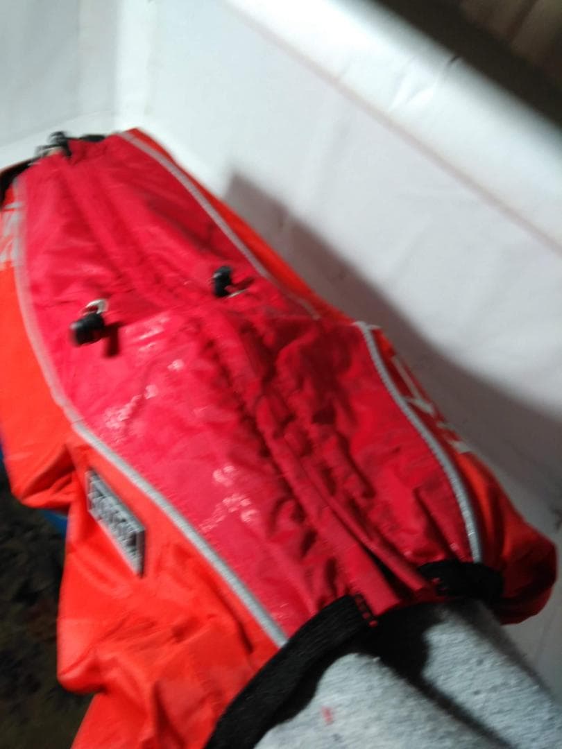 フルッタ（Hurtta）アウトドアオーバーオール　足付レインコート