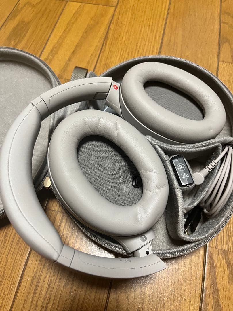 SONY WH-1000XM4 ワイヤレスヘッドホン プラチナシルバー