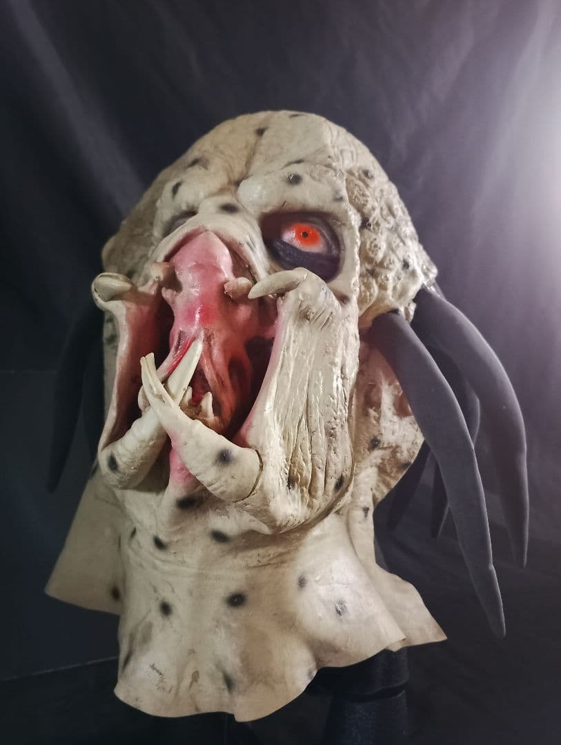 ★未使用 プレデター コスプレ マスク エイリアン ハロウィン イベントに！