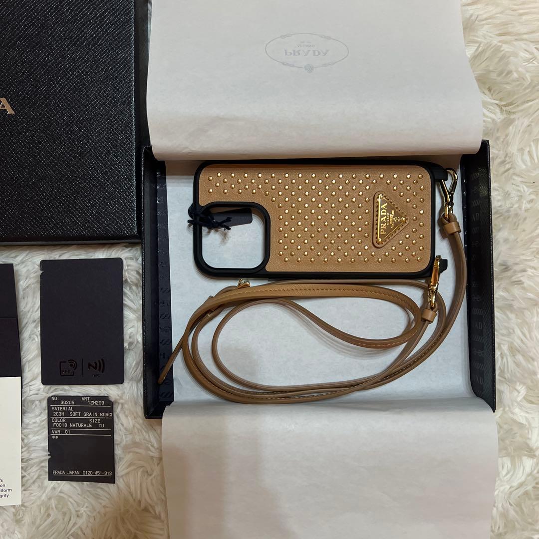 65000円 prada iphone16pro 正規品