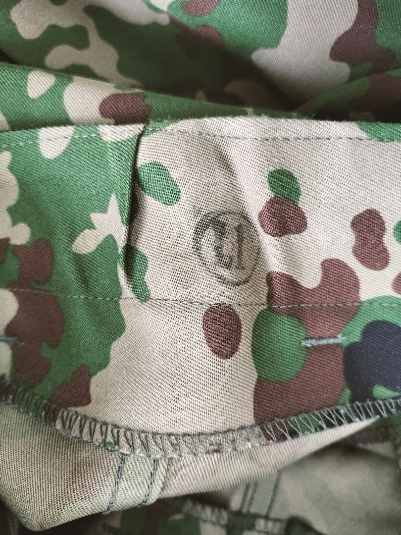 迷彩戦闘服セット（長袖ジャケット・パンツ）PX品