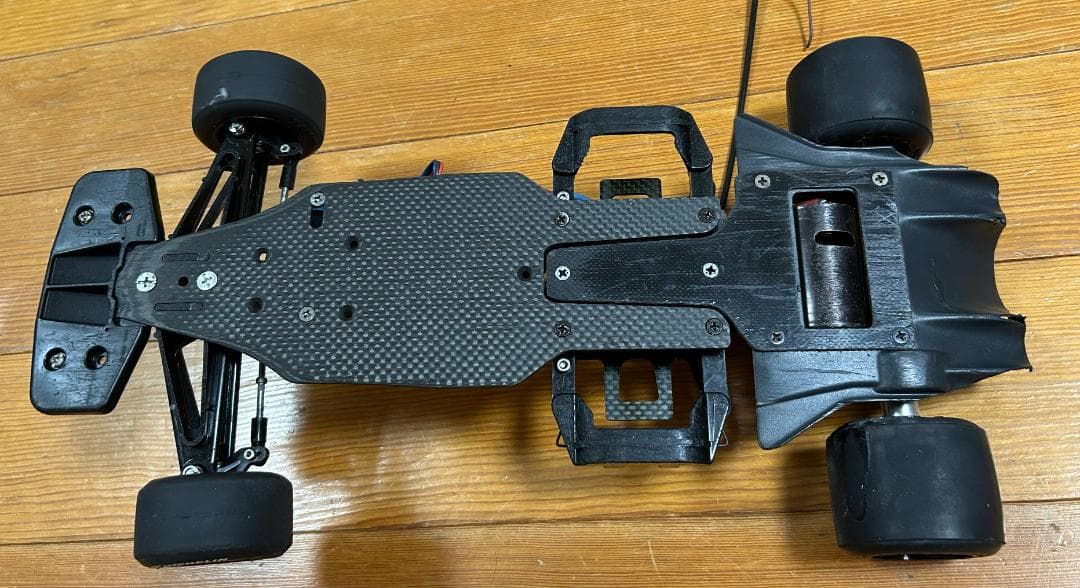 u*f様 タミヤ F103LM メカ付き