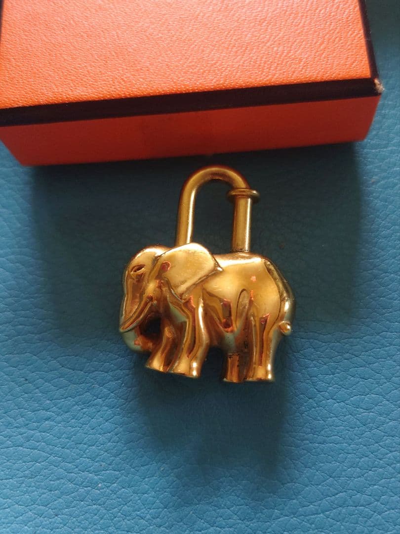 ■値下■HERMES エレファント カデナ ゴールド エルメス