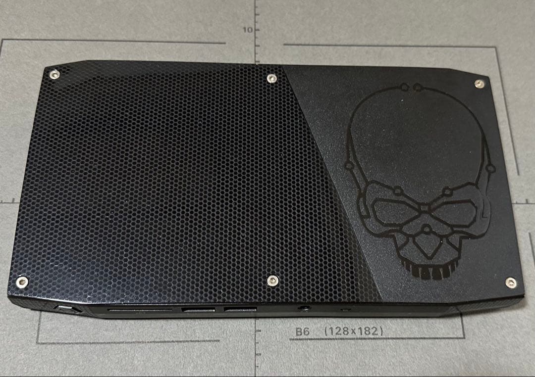 NUC6i7KYK i7-6770HQ メモリ16GB SSDなし 髑髏天板